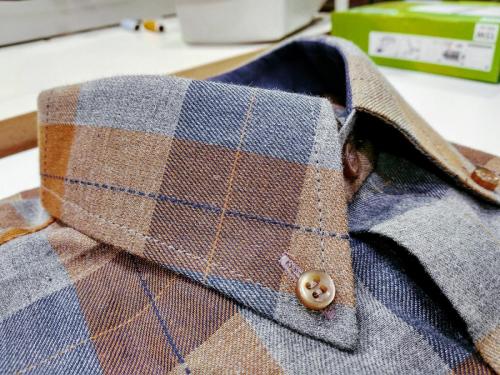 Button down Shirt Collar